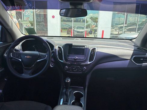 Used 2021 Chevrolet Equinox LT FWD image 3