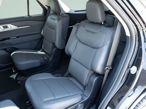 New 2026 Ford Explorer Active w/ Active Comfort Package RWD image 15
