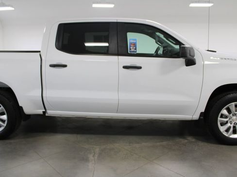 Used 2024 Chevrolet Silverado 1500 Custom image 11