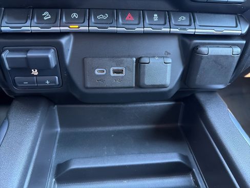 Used 2021 GMC Sierra 1500 AT4 image 27