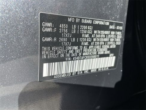 Certified 2025 Subaru Outback Premium image 28