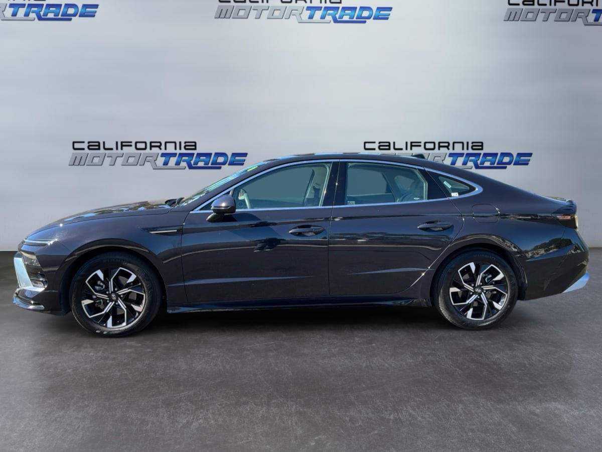 Used 2025 Hyundai Sonata SEL FWD image 8
