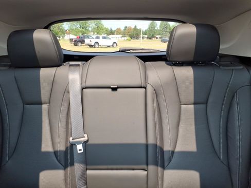 Used 2021 Buick Envision Essence w/ Technology Package I AWD/4WD image 14
