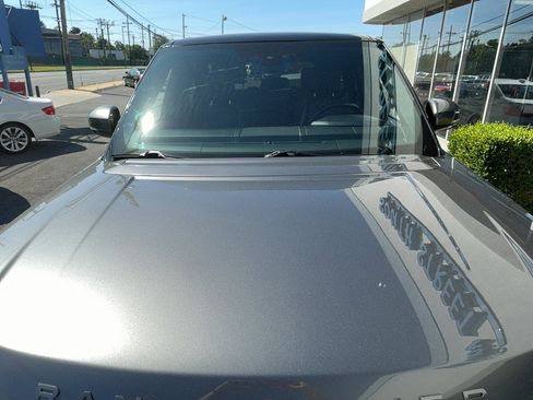 Used 2016 Land Rover Range Rover Supercharged AWD/4WD image 32