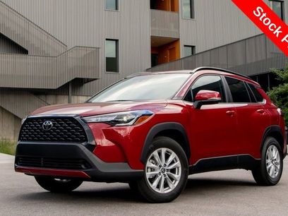 Used 2025 Toyota Corolla Cross XLE w/ Convenience Package