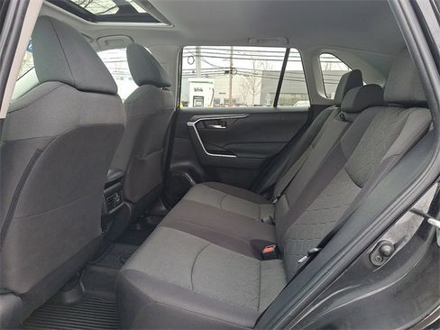 Used 2023 Toyota RAV4 XLE w/ Convenience Package image 10