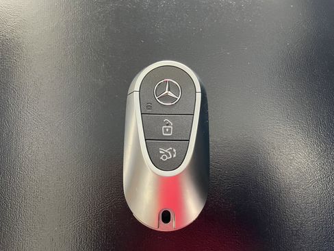 New 2026 Mercedes-Benz GLC 300 image 23