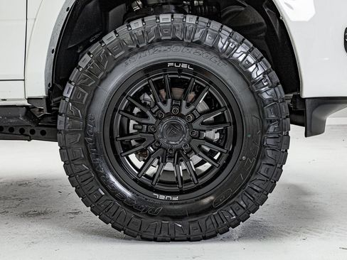 Used 2024 RAM 2500 Limited w/ Safety Group AWD/4WD image 12