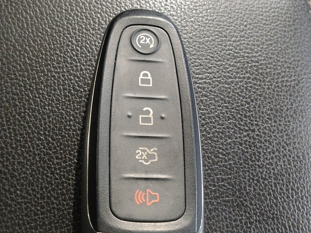 Used 2019 Ford Escape SE FWD image 32