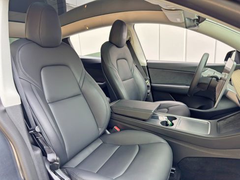 Used 2022 Tesla Model Y Performance image 37