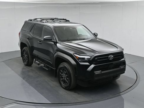 Used 2025 Toyota 4Runner SR5 AWD/4WD image 42