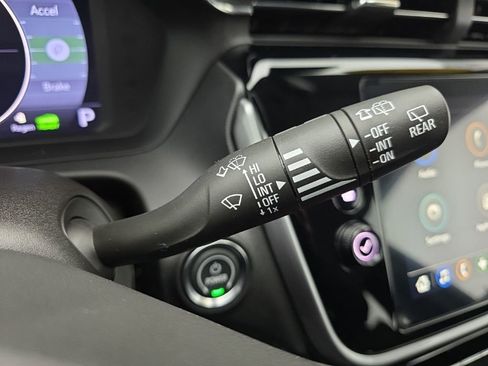 Used 2023 Chevrolet Bolt EUV LT image 28