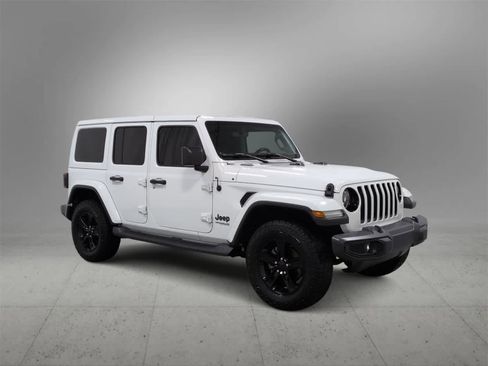 Certified 2020 Jeep Wrangler Unlimited Sahara image 2