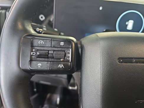 Used 2025 Hyundai Santa Fe Calligraphy AWD/4WD image 17