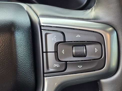 Used 2024 Chevrolet Suburban LT image 20