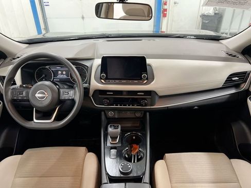 Used 2023 Nissan Rogue SV AWD/4WD image 10