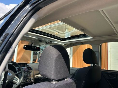 Used 2015 Subaru Forester 2.5i Premium w/ All-Weather Package AWD/4WD image 14