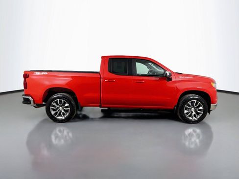 Used 2024 Chevrolet Silverado 1500 LT AWD/4WD image 10