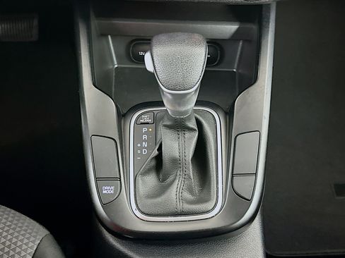 Used 2025 Kia Soul LX w/ LX Technology Package image 24