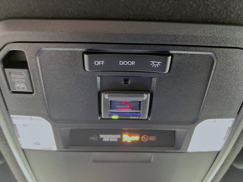 Used 2025 Toyota 4Runner SR5 image 21