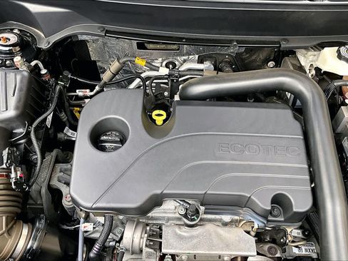 Used 2023 Chevrolet Equinox RS FWD image 33