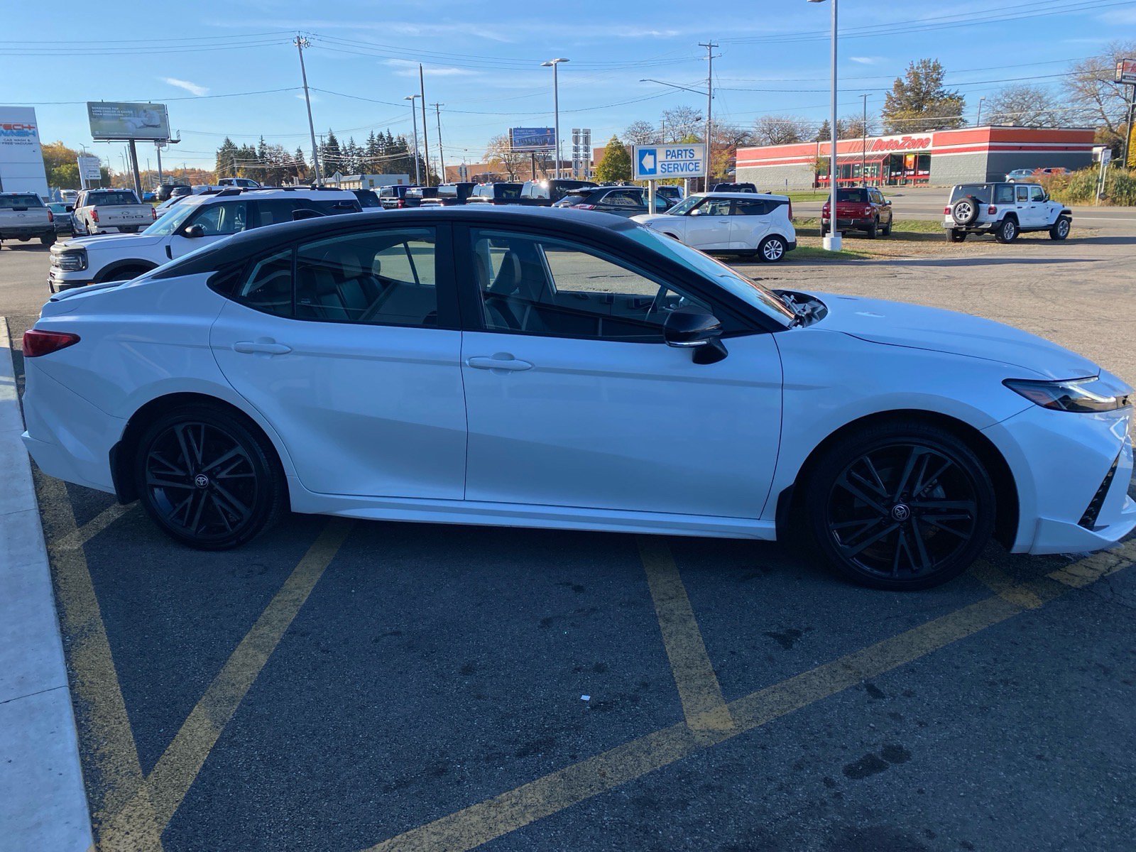 Used 2025 Toyota Camry XSE AWD/4WD image 7
