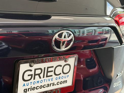 Used 2022 Toyota RAV4 XLE w/ Convenience Package FWD image 9