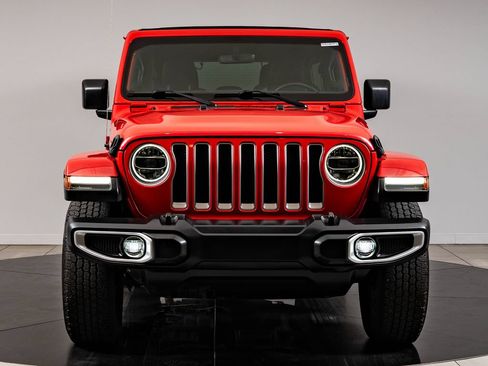 Used 2022 Jeep Wrangler Unlimited Sahara w/ LED Lighting Group AWD/4WD image 2