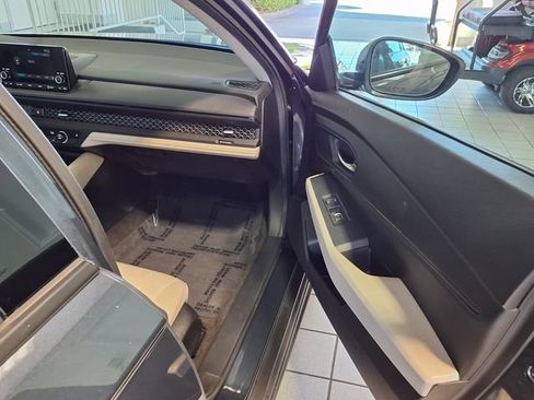 Certified 2024 Honda Accord EX image 22