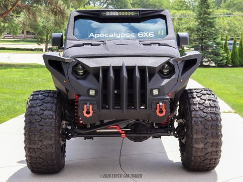 Used 2025 Jeep Gladiator Sport AWD/4WD image 13