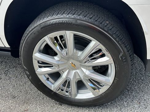 Used 2024 Chevrolet Tahoe High Country w/ Premium Package image 25