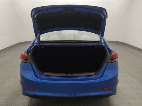 Used 2017 Hyundai Elantra SE FWD image 29