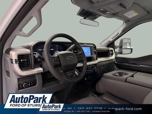 New 2026 Ford F250 XL AWD/4WD image 17
