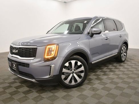Certified 2022 Kia Telluride EX w/ EX Premium Package image 2