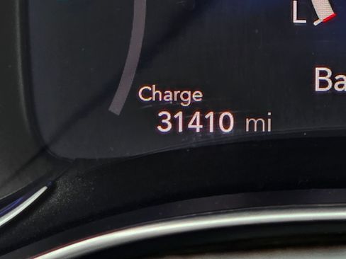 Used 2022 Chrysler Pacifica Limited FWD image 37