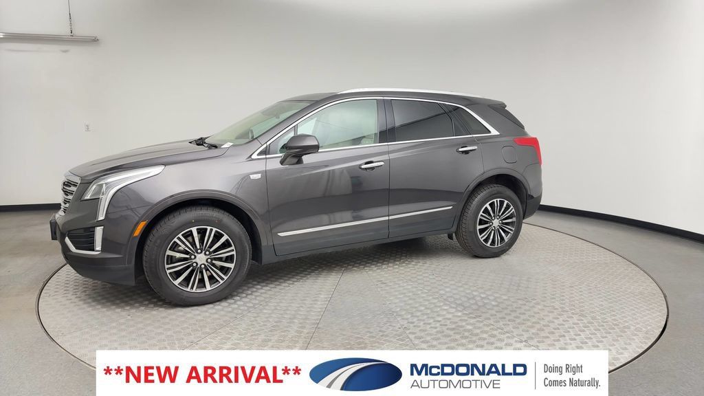 Used 2017 Cadillac XT5 Luxury w/ Driver Awareness Package AWD/4WD image 6