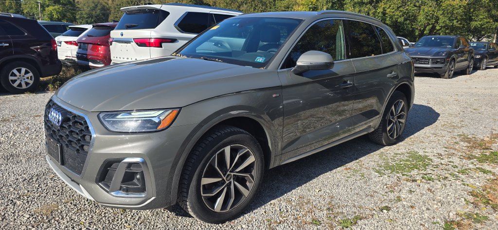 Used 2023 Audi Q5 2.0T Premium Plus w/ Premium Plus Package AWD/4WD image 1