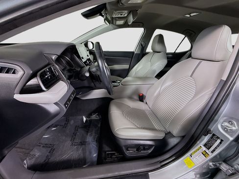 Used 2023 Toyota Camry SE image 21