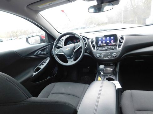 Certified 2024 Chevrolet Malibu LT image 3