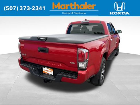 Used 2022 Toyota Tacoma Limited AWD/4WD image 5