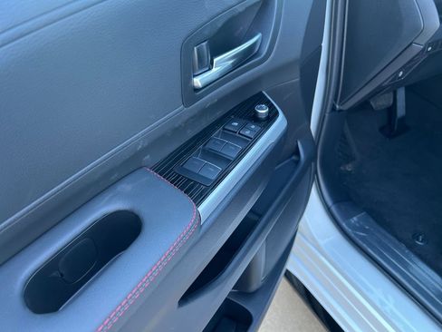 New 2026 Toyota Sienna XSE image 12