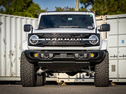 New 2025 Ford Bronco Badlands image 9