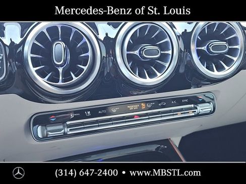 Certified 2022 Mercedes-Benz GLA 250 4MATIC image 19