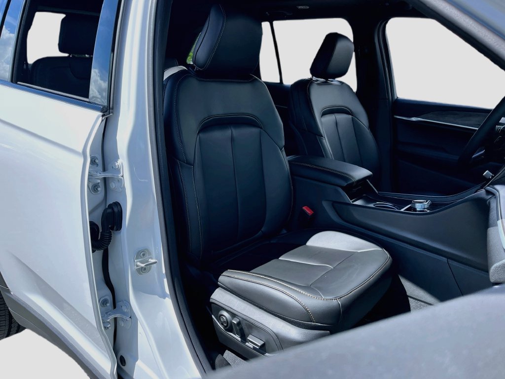 New 2026 Jeep Grand Cherokee Limited AWD/4WD image 26
