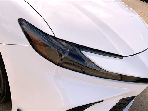 Used 2025 Toyota Camry SE image 28