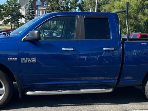 Used 2015 RAM 1500 Big Horn AWD/4WD image 2