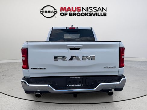 Used 2026 RAM 1500 Laramie AWD/4WD image 7