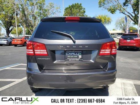 Used 2020 Dodge Journey SE w/ SE Popular Equipment Group image 5