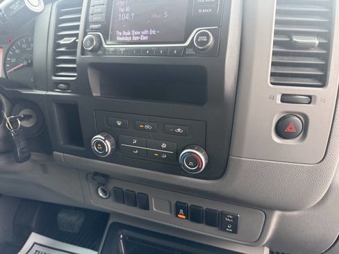 Used 2018 Nissan NV 1500 SV RWD image 19