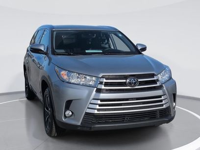 Used 2017 Toyota Highlander XLE